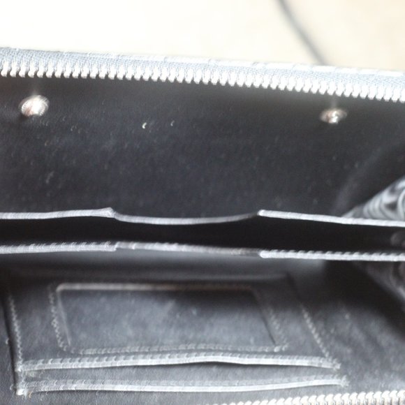 Adrienne Vittadini Black Leather Woven Clutch Wristlet - Picture 4 of 8